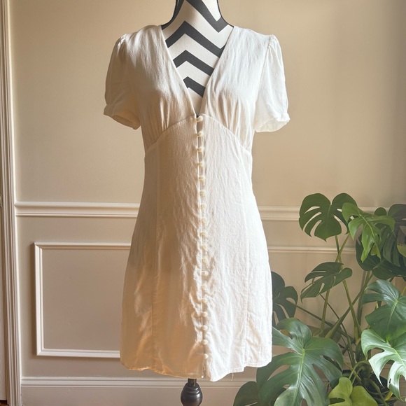 SUNDAY BEST ARITZIA Sandrine Mini Dress Light Birch White Size 12 - Picture 3 of 7